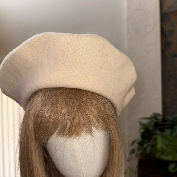 Vintage Ruth Alan beret cream color off white - Picture 4 of 8